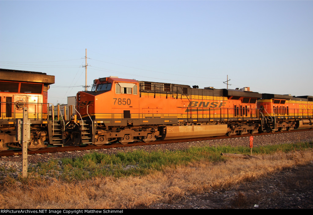 BNSF 7850